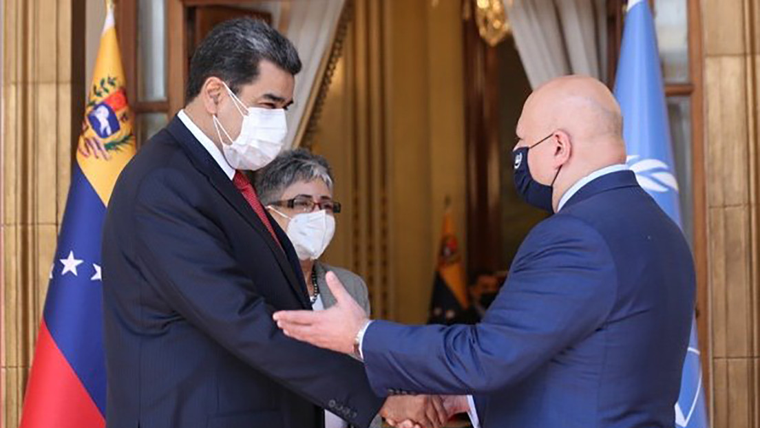 Maduro se reúne en Caracas con el fiscal de la Corte Penal Internacional