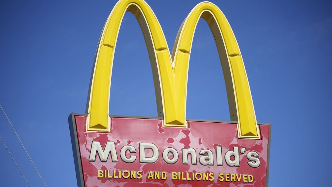 Activistas tachan de "ignorante, racista e inaceptable" el mensaje del CEO de McDonald's sobre la muerte de 2 menores en Chicago
