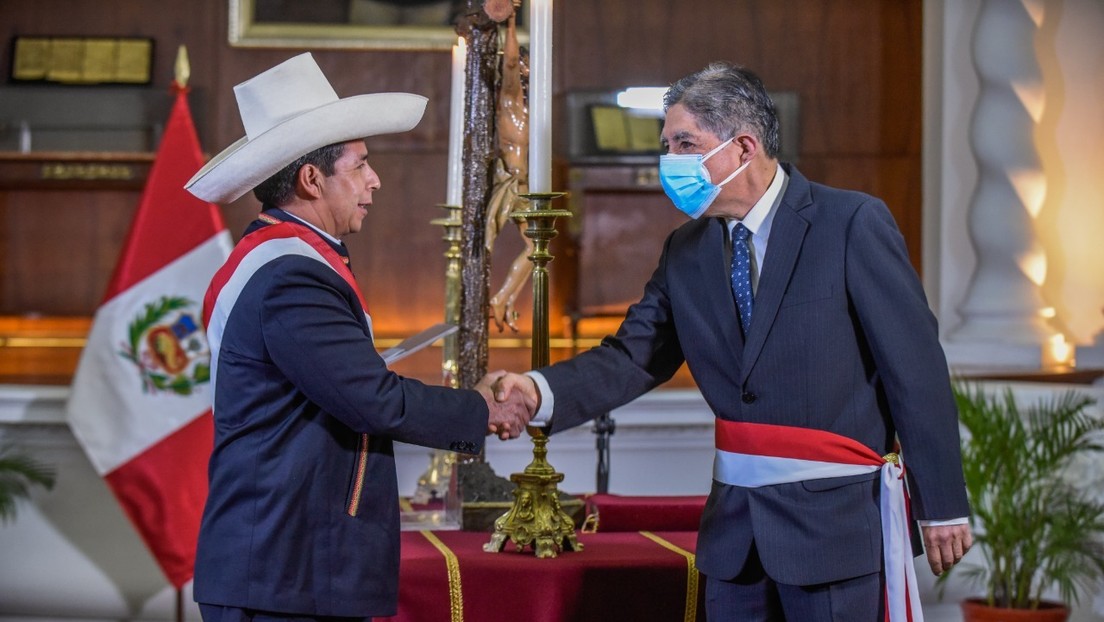 Avelino Guillén, un exfiscal determinante en el juicio a Alberto Fujimori, es designado nuevo ministro del Interior de Perú