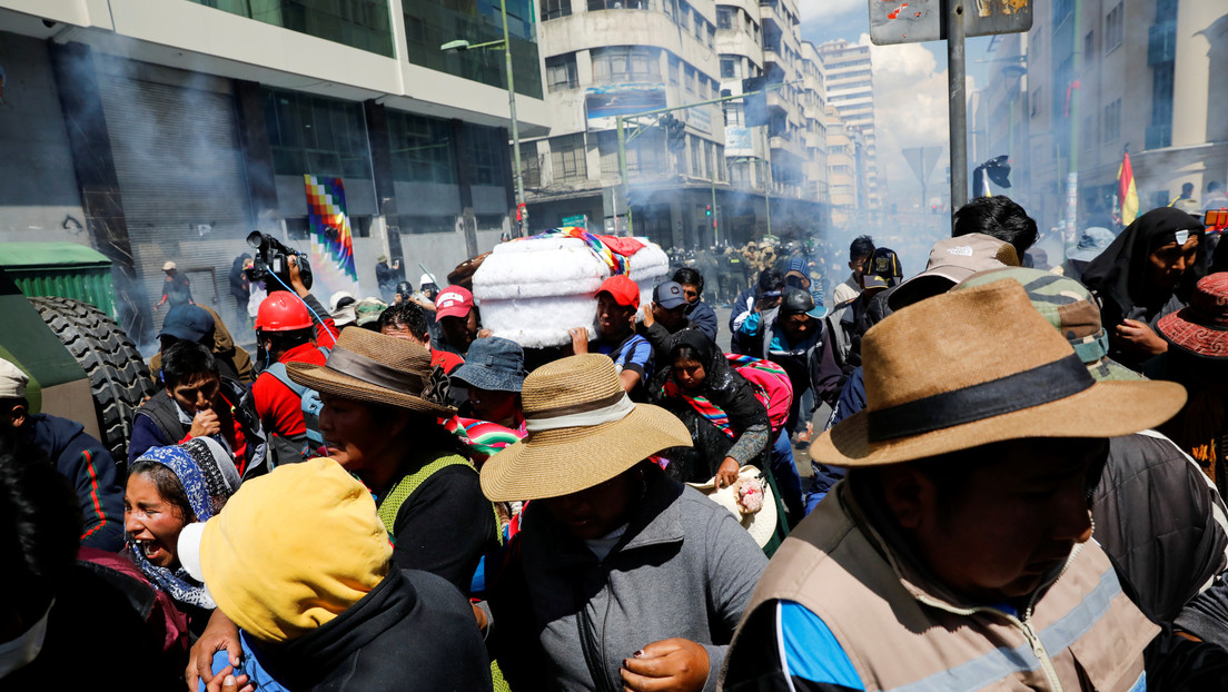 Detienen a un exjefe de la Policía de Bolivia señalado de tráfico ilícito de armas desde Ecuador para reprimir las protestas en 2019