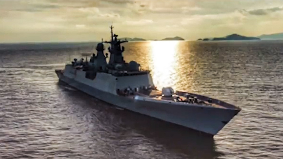 China entrega a Pakistán el buque de guerra más grande y avanzado que jamás haya exportado