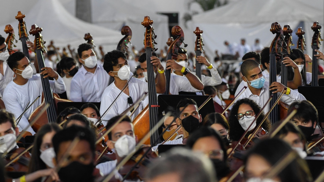 VIDEO: Venezuela acoge un concierto de 12.000 músicos que aspiran al Guinness como "la orquesta más grande del mundo"