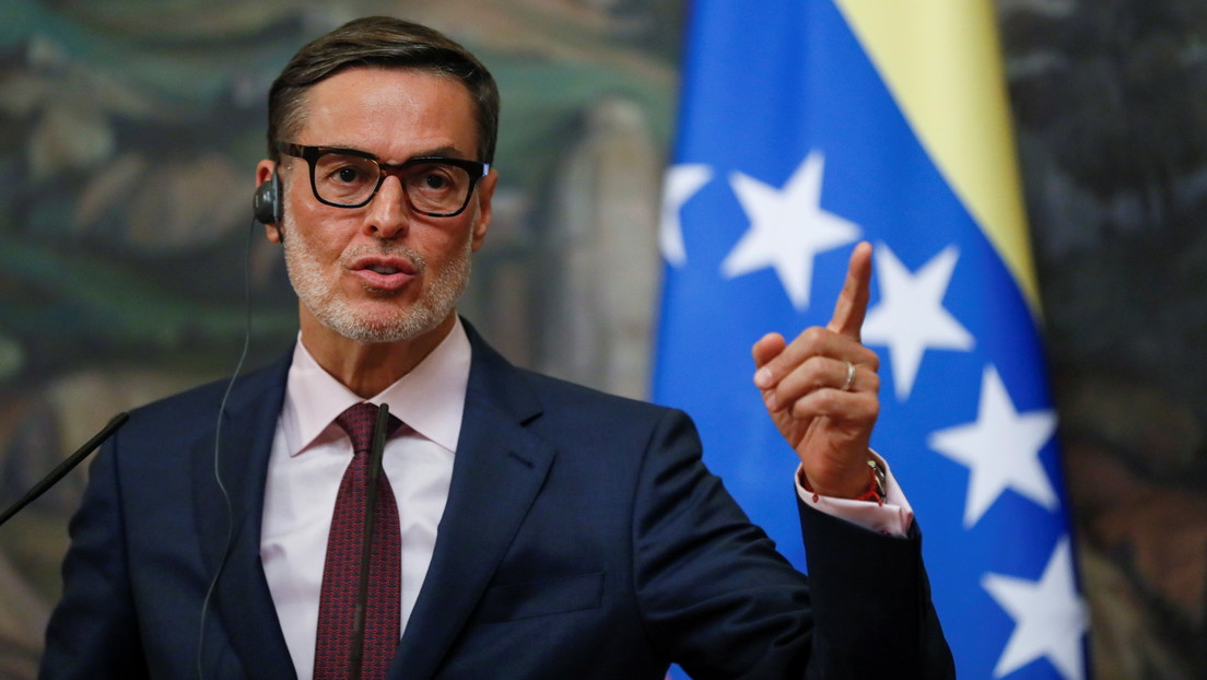 Venezuela pide a EE.UU. que abandone "la vieja y derrotada estrategia injerencista" e invita a un diálogo "entre iguales"