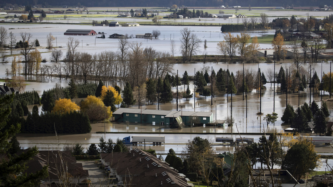 "Un desastre que ocurre una vez en 500 años": históricas inundaciones arrasan una provincia de Canadá (FOTOS)