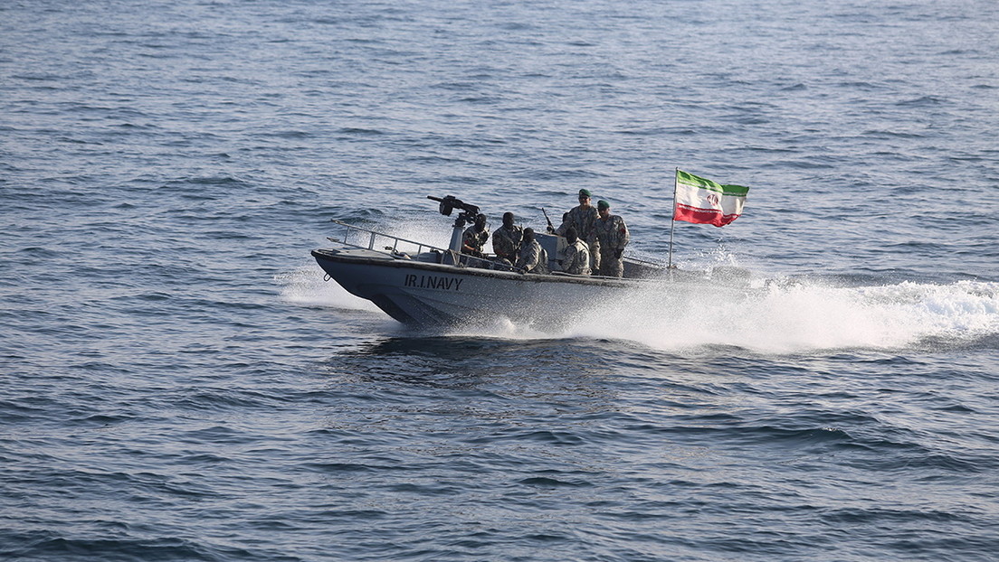 Irán comunica que incautó un barco extranjero que contrabandeaba combustible en el golfo Pérsico