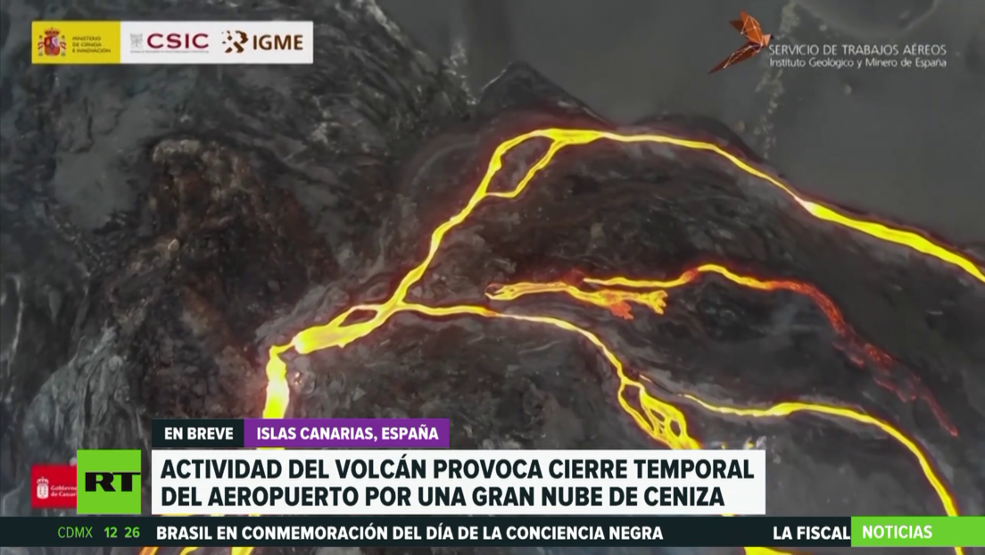 La actividad del volcán de La Palma provoca un cierre temporal del aeropuerto por una gran nube de cenizas