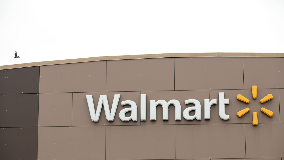 Walmart retira de anaqueles un 'cactus bailarín' que lanza maldiciones y le canta en polaco a la cocaína