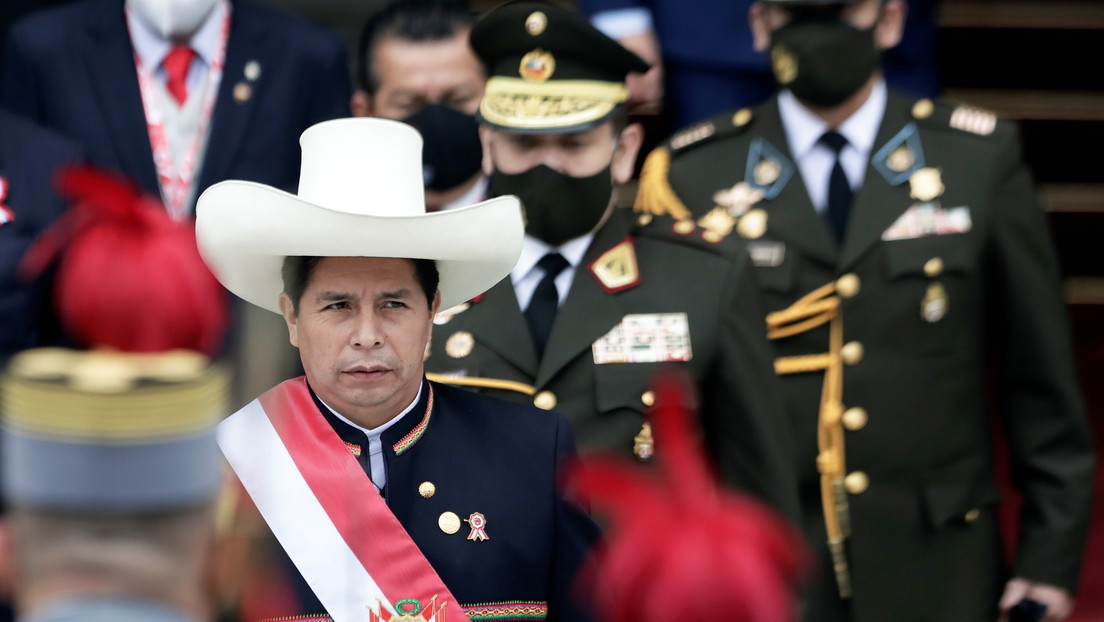 La oposición de Perú pide en el Congreso una moción de vacancia para destituir al presidente Castillo