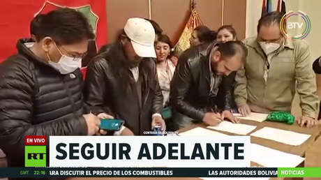 El Gobierno boliviano y los familiares de las víctimas de las masacres de Sacaba y Senkata firman un acuerdo de 12 puntos