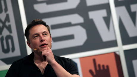 Elon Musk sugiere que el número de personas que viajen a la Luna pronto "crecerá mucho más"