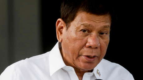 Duterte arremete contra Pekín después de que los buques chinos bloquearan el paso a los botes filipinos en el mar de la China Meridional