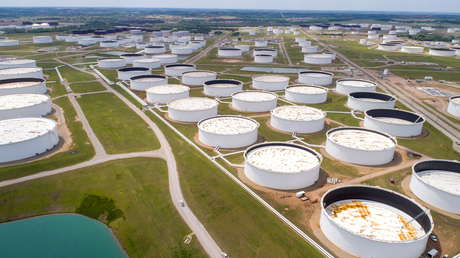 Biden ordena la liberación de 50 millones de barriles de petróleo de las reservas estratégicas de EE.UU.