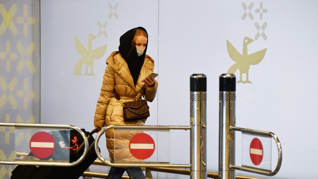 Rusia impone cuarentena obligatoria de 14 días para viajeros procedentes de Sudáfrica y países fronterizos por la propagación de la variante ómicron