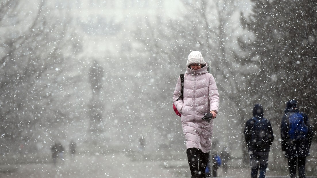 FOTOS, VIDEOS: Moscú se sumerge bajo la nieve en la nevada más intensa registrada en 72 años