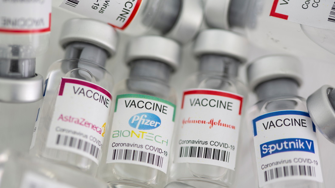 La Agencia Europea de Medicamentos recomienda mezclar y combinar vacunas contra el coronavirus