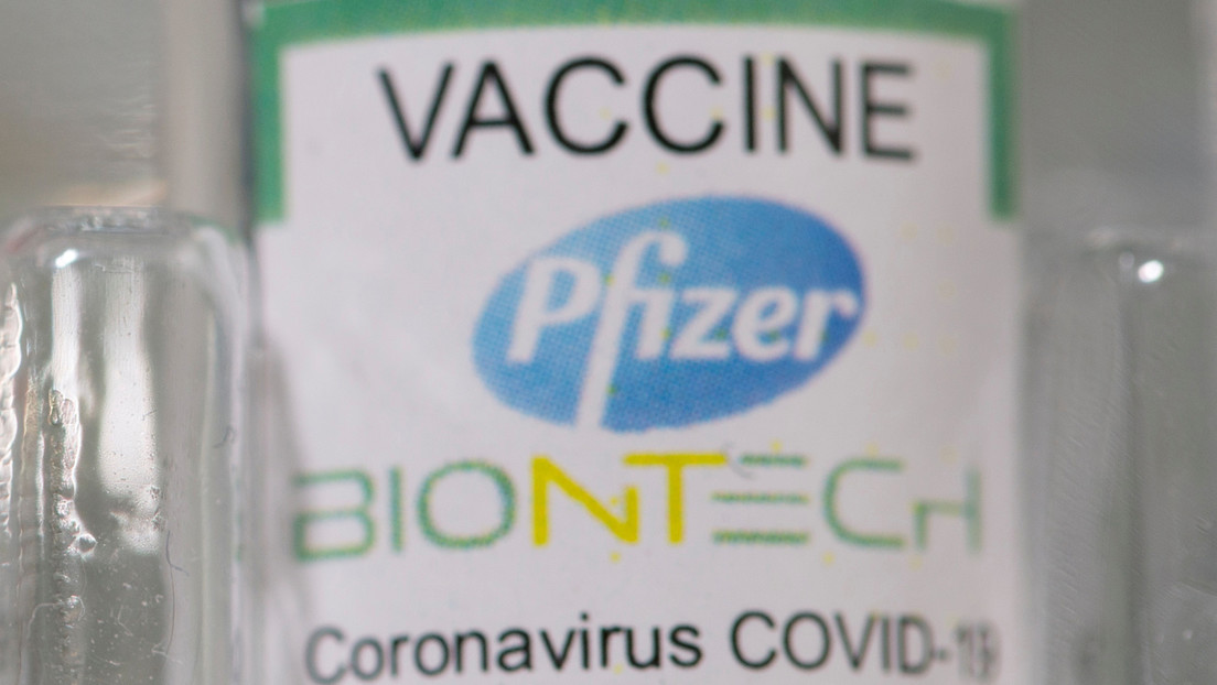 Pfizer y BioNTech aseguran que tres dosis de su vacuna neutralizan la variante ómicron del coronavirus