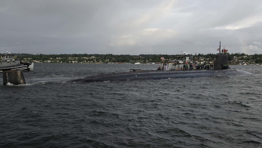 El submarino nuclear de EE.UU. que chocó contra un monte subacuático en el Indo-Pacífico llega a San Diego para reparaciones (FOTO)