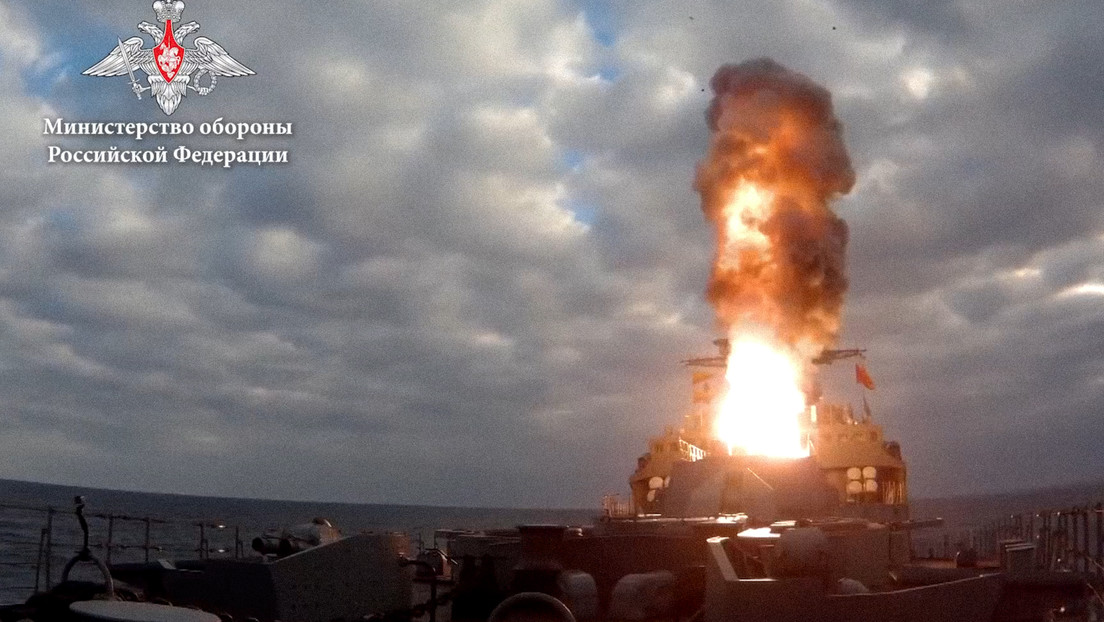 VIDEO: Una fragata rusa impacta contra un blanco subacuático con un novedoso misil antisubmarino