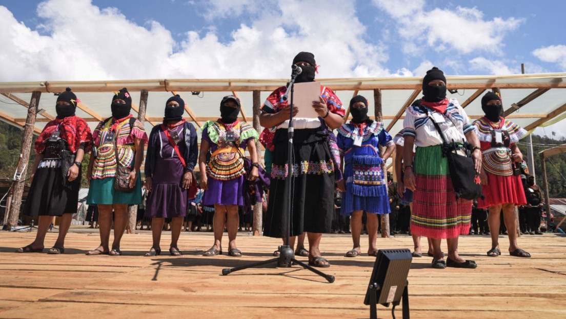 Regresa a México la delegación del Ejército Zapatista que hizo la histórica 'Travesía por la vida' en Europa