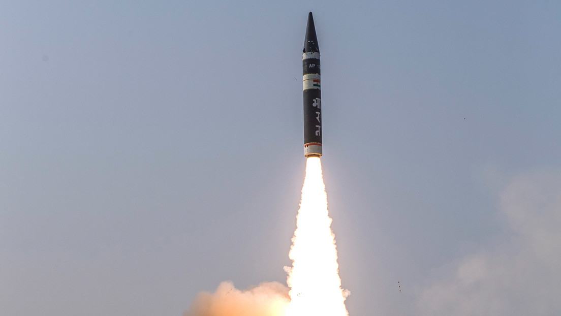 La India ensaya un misil balístico capaz de portar una ojiva nuclear (VIDEO)
