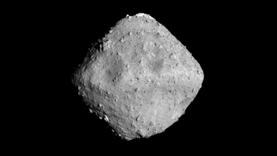 Revelan que el asteroide Ryugu contiene algunos de los materiales "más primigenios" jamás examinados en la Tierra