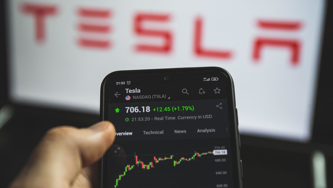 Analista sugiere que Tesla corre el riesgo de perder el dominio del mercado de coches eléctricos