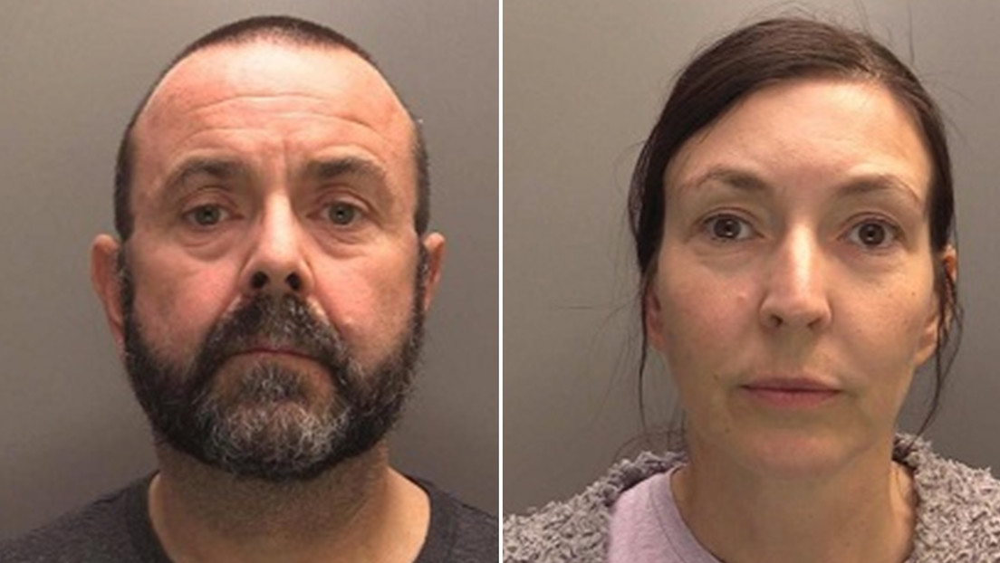 Condenan a prisión a una maestra británica y su pareja después de que se grabaran abusando y violando a una niña