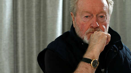 "Thank you very much, fuck you": Así respondió Ridley Scott a un crítico de cine ruso que elogió su última película