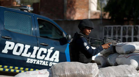 Las Fuerzas Armadas mexicanas toman una villa en el municipio de Chinicuila tras los ataques del crimen organizado (y la huida de la policía)