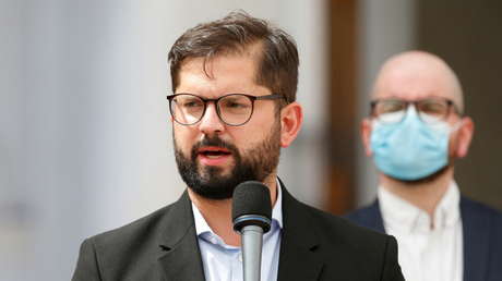 Boric afirma que sus reformas serán "paso a paso" para "dar una señal de tranquilidad" tras la reacción de los mercados por su triunfo