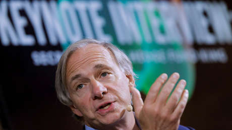 ¿Podría llegar el bitcóin al millón de dólares? Responde el multimillonario Ray Dalio