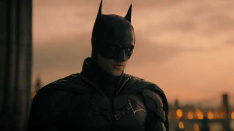 VIDEO: Lanzan un nuevo tráiler de 'The Batman' con Robert Pattinson en el que el guardián de Gotham City une sus fuerzas con la Gatúbela