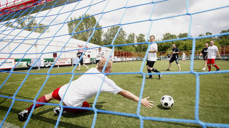 Así se ejecutó el "penal más largo del mundo" durante un torneo escolar celebrado en Japón (VIDEO)