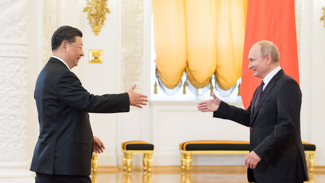 Xi Jinping resalta "un nuevo récord" en el comercio bilateral de China y Rusia en el 2021