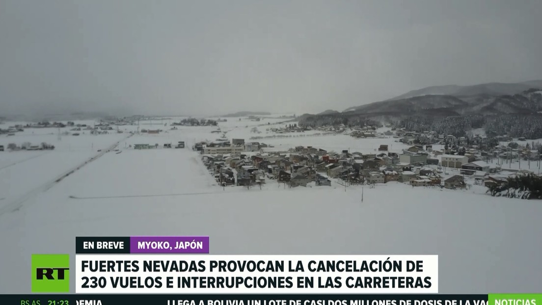 Intensas nevadas en Japón provocan la cancelación de al menos 230 vuelos y el cierre de carreteras