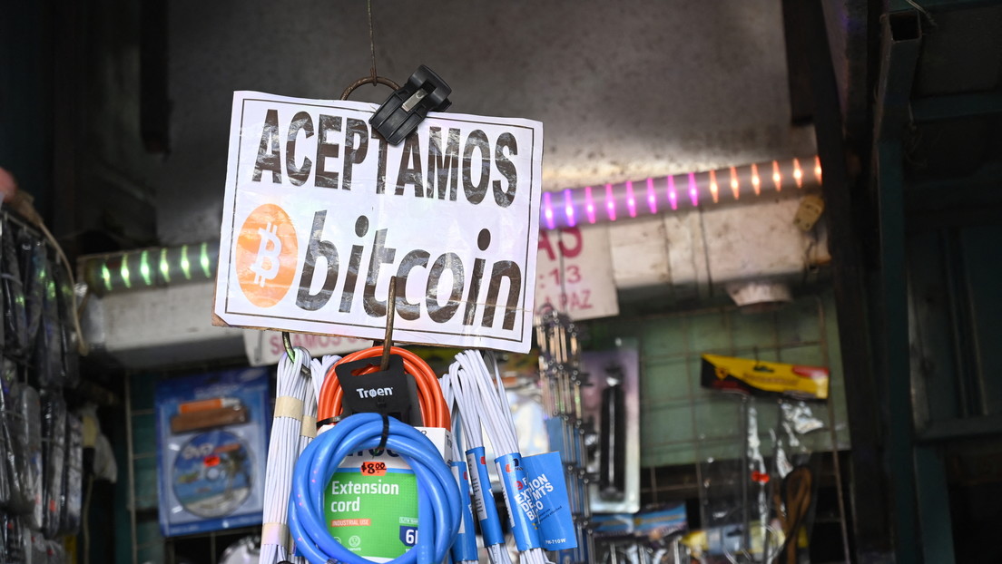 Un empresario que emitirá bonos de bitcóin en El Salvador anuncia que ese país tendrá una ley de monedas digitales
