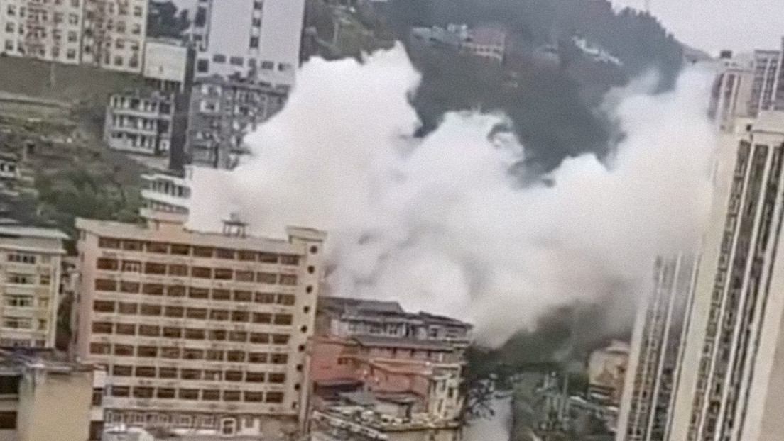 Al menos 16 muertos y 10 heridos tras una explosión en una oficina gubernamental en China (VIDEO, FOTOS)