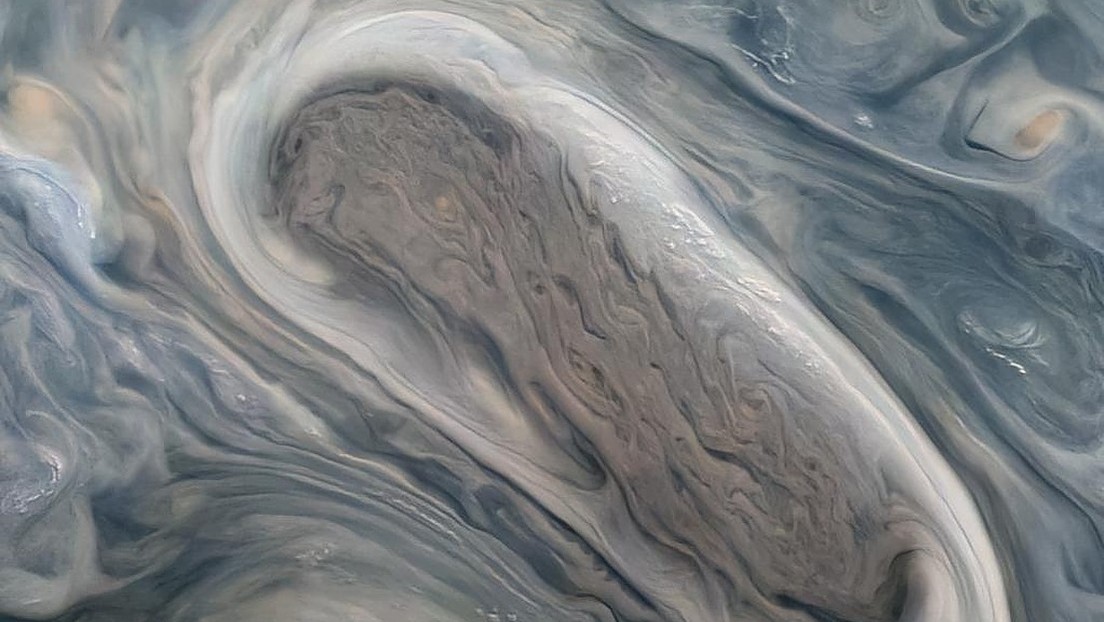 El misterio de los ciclones de Júpiter es explicado gracias a la física de los océanos en la Tierra