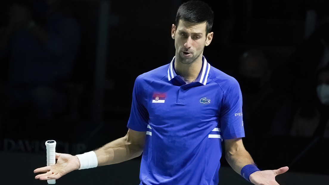 Presentadores australianos tachan de "mentiroso, sinvergüenza y estúpido" a Djokovic sin saber que sus palabras serían grabadas y filtradas en la Red