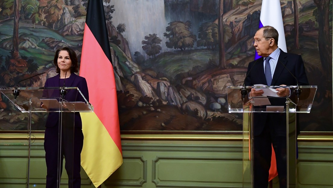 Lavrov: "Tanto los medios rusos en Alemania como los alemanes en Rusia deben trabajar en condiciones iguales, no discriminatorias"