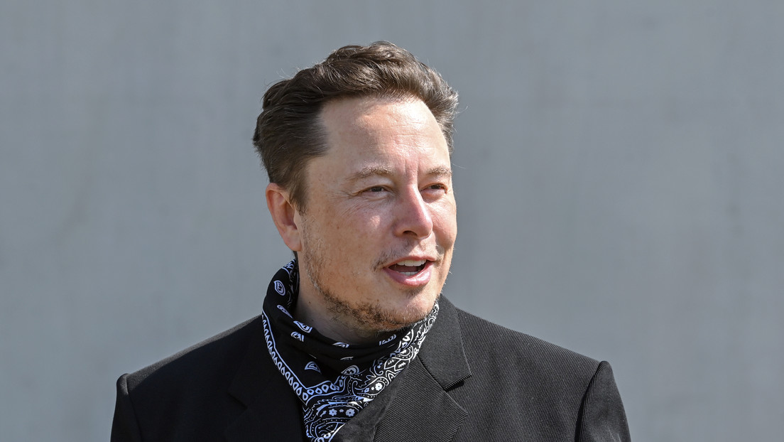 Piden que Elon Musk pague 13.000 millones de dólares por presuntamente diseñar como un "rescate" la compra de SolarCity por Tesla