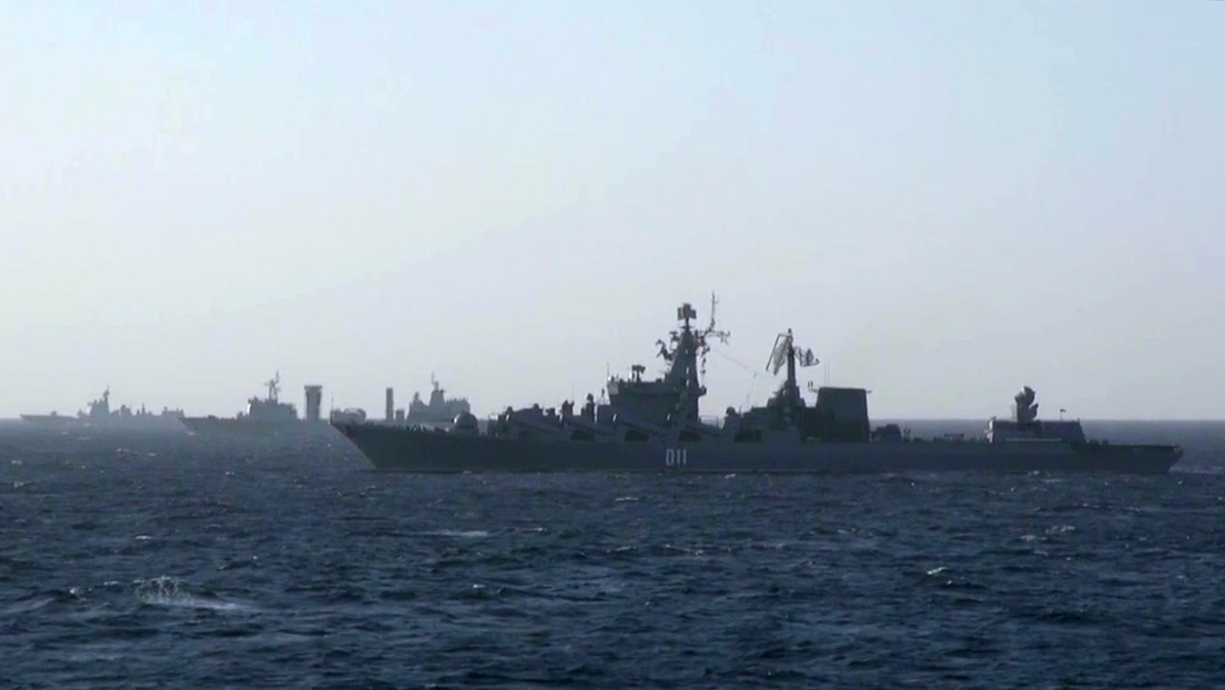Rusia y China llevan a cabo un ejercicio naval conjunto en el mar Arábigo