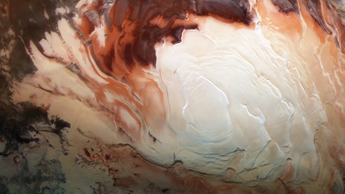 Un estudio evidencia que los supuestos lagos de agua en Marte son un 'espejismo' y los reduce a rocas secas