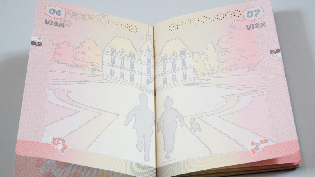 Bélgica lanza un nuevo pasaporte ilustrado con Tintín, Lucky Luke y los Pitufos (VIDEO)
