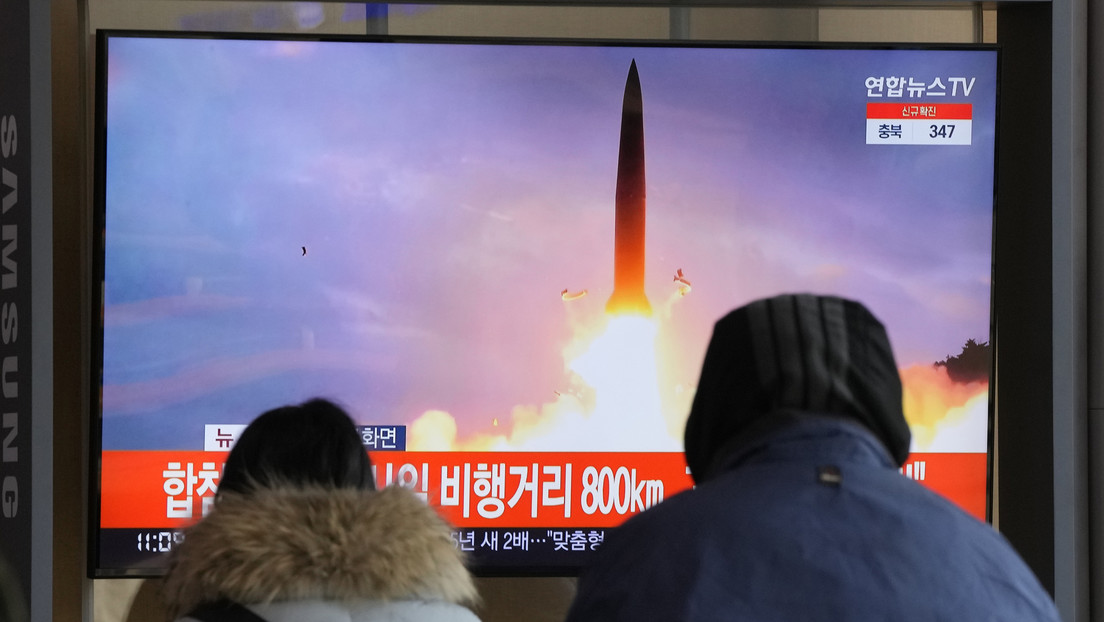 Militares surcoreanos afirman que la velocidad del misil balístico que lanzó Corea del Norte era 16 veces más rápida que la del sonido