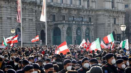 Austria da un paso más para introducir la vacunación anticovid obligatoria y crea una lotería para impulsar la campaña