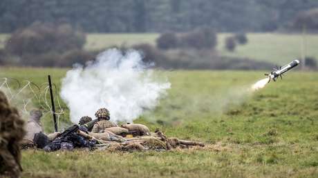 EE.UU. da luz verde para que los países del Báltico envíen armas a Ucrania: reportan que se trata de misiles Javelin y Stinger