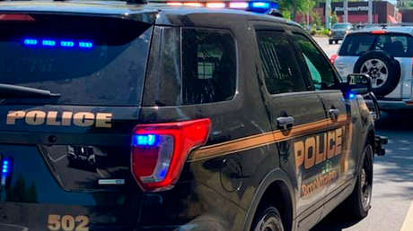 Muere un hombre en EE.UU. alcanzado por una bala perdida mientras dormía