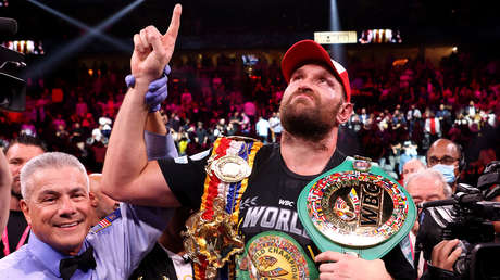 Tyson Fury llama "cobardes y mendigos" a Anthony Joshua, Dillian Whyte y Oleksandr Usyk y los desafía a enfrentarlo en el cuadrilátero