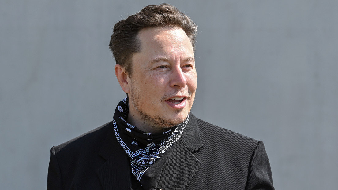 El joven que le pidió a Elon Musk 50.000 dólares por desactivar su 'bot' de rastreo de vuelos dice haber sido bloqueado por el magnate